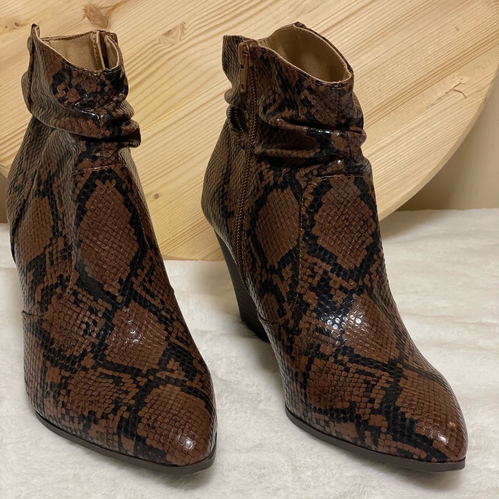 Halsey Boots Black & Brown Snake Print western
